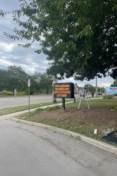 4' by 3' (50" (L) x 38" (H)) Full Color Premium Duty Outdoor LED Sign